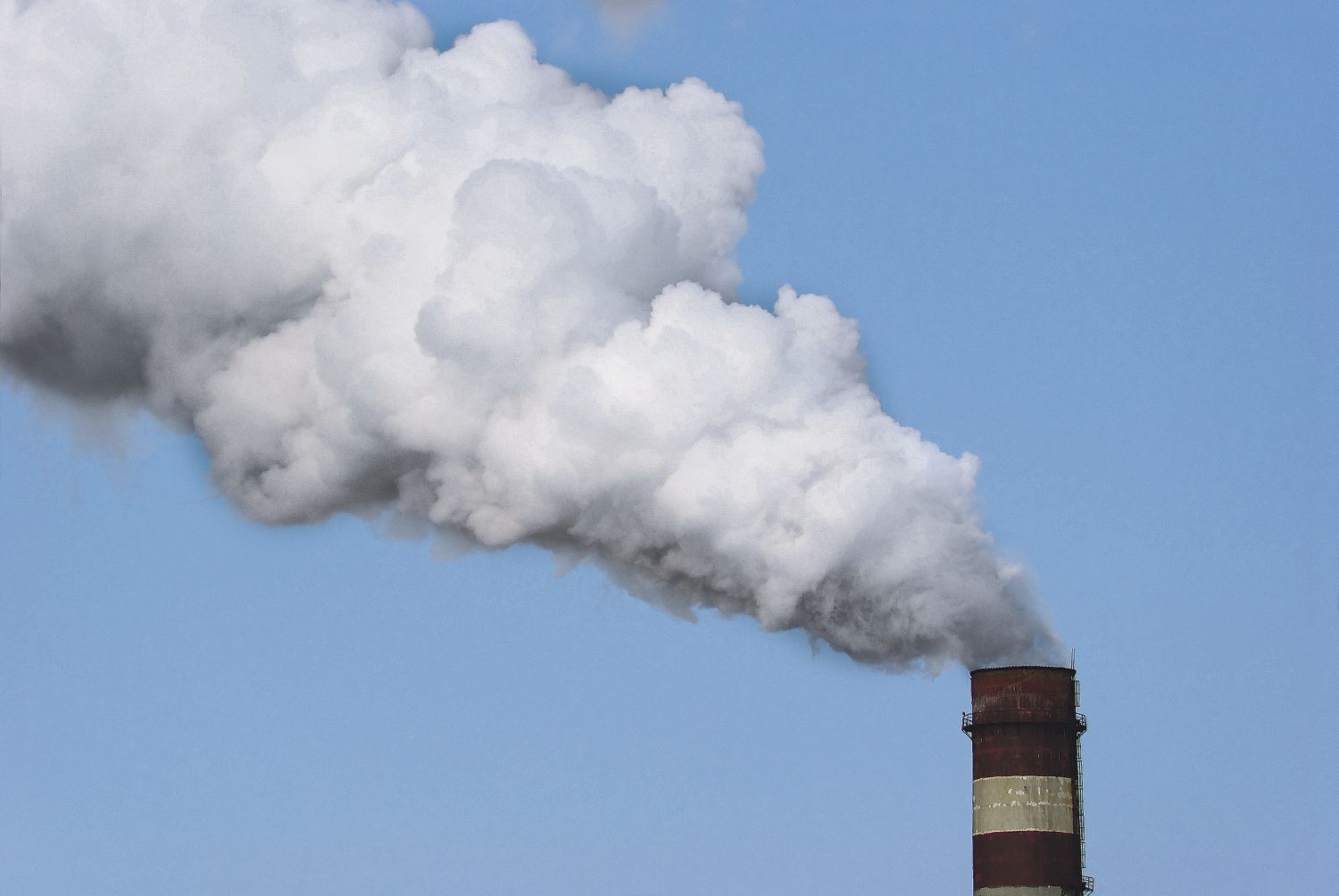  Ein rauchender Schornstein: Fossile Brennstoffe als Back-up für das Stromnetz erscheinen vielen als schlaue Strategie